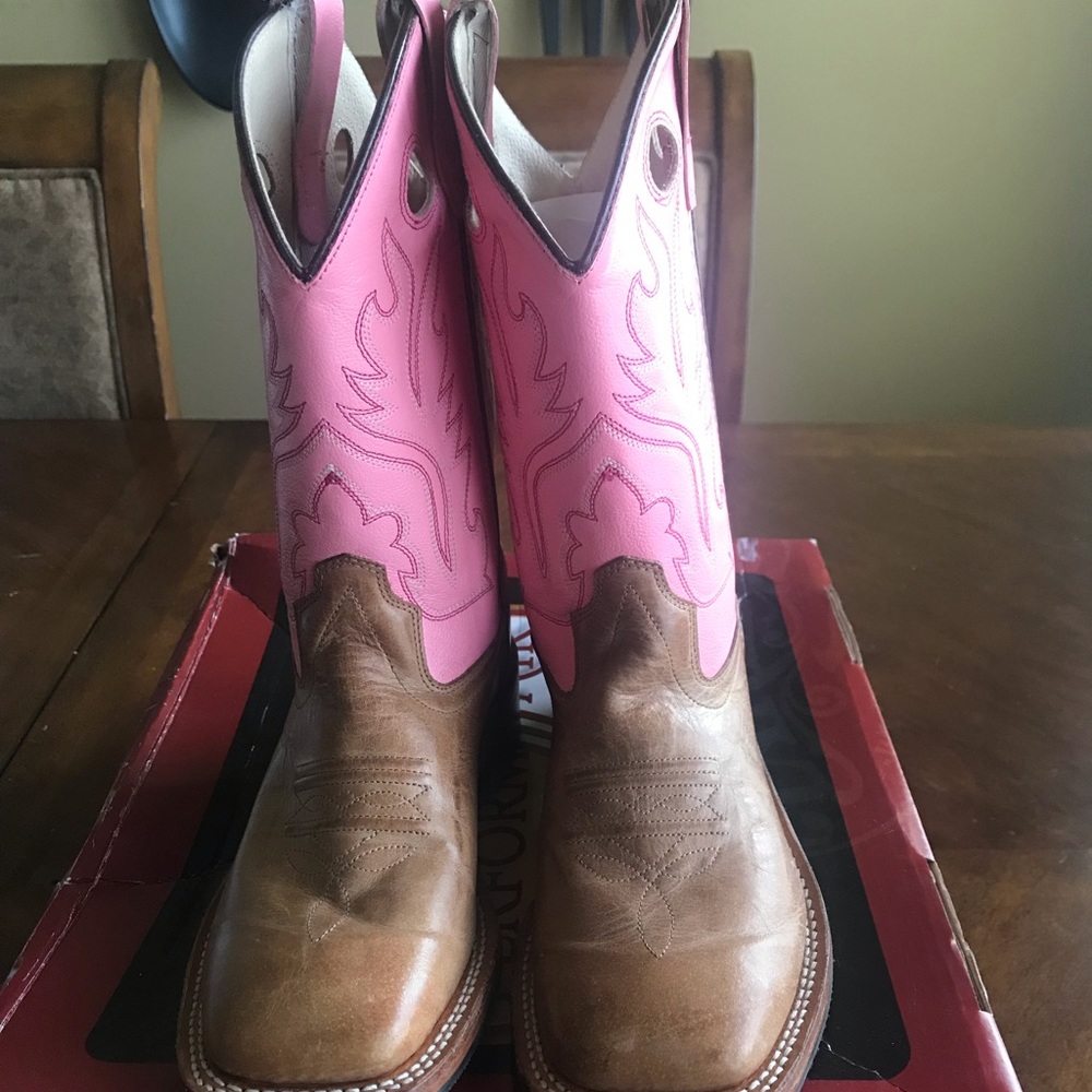 Kids boots